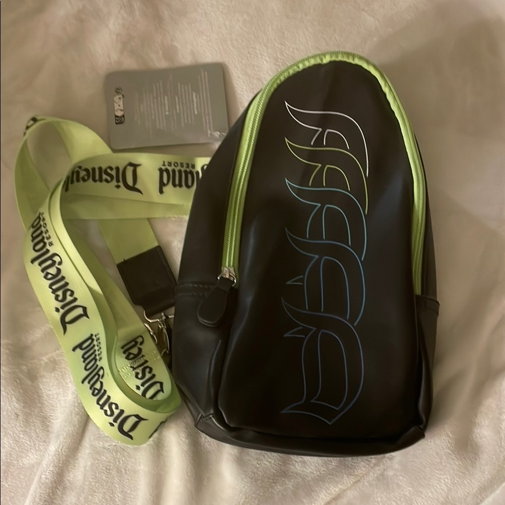 NWT Disneyland Black and Green Belt Bag